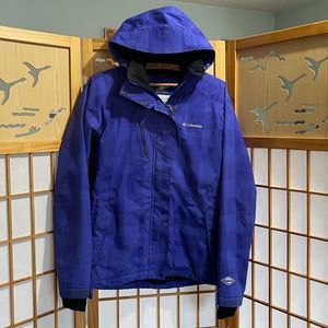 Columbia winter ski snowboard jacket waterproof and breathable